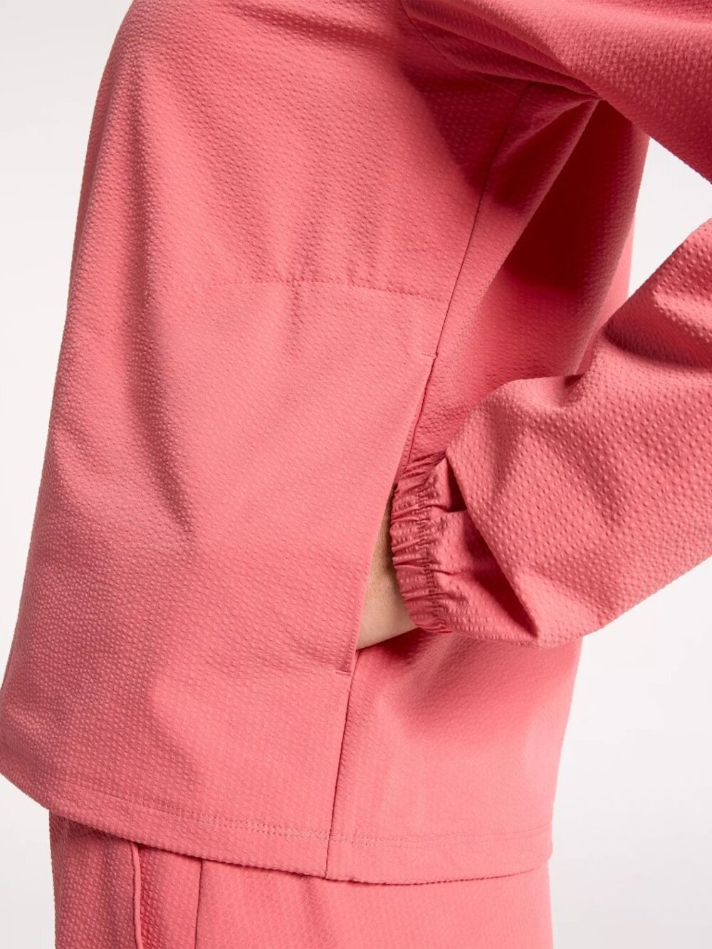 Walter Hagen Women's Performance 11 Woven 1/4 Zip - Picture 6 of 7
